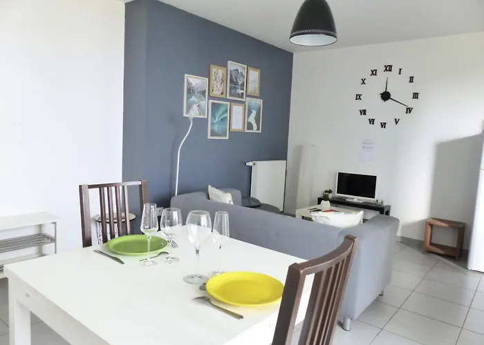 Le Zambeze - Calme Et Spacieux - Parking Couvert Appartement *