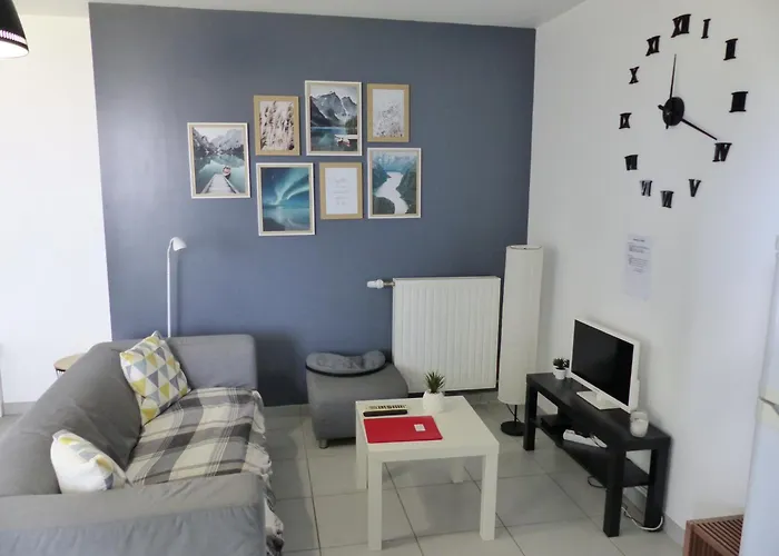 Le Zambeze - Calme Et Spacieux - Parking Couvert Appartement