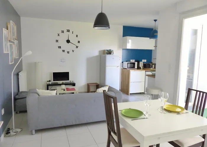 Le Zambeze - Calme Et Spacieux - Parking Couvert Appartement